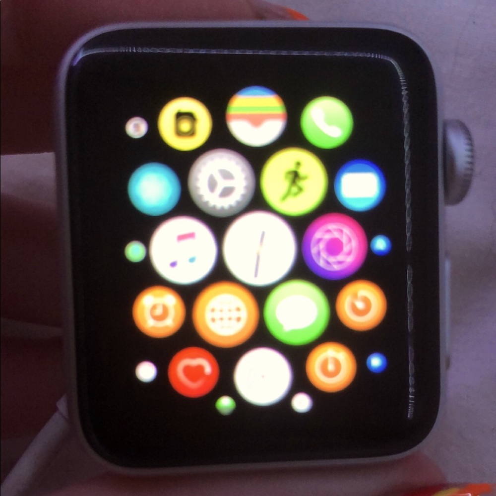 *SOLD*  Apple watch series 3 (GPS) used 2 times